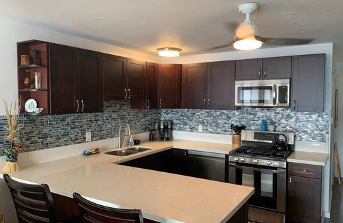 Ualapue Condo | One bedroom Paradise Getaway