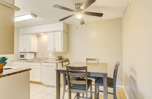 Lawton Apartment | One-bedroom ready for you near Fort Sill!