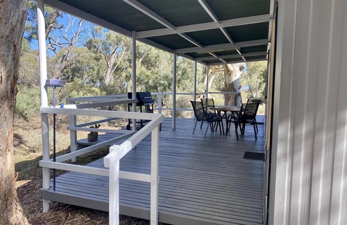 Woolundunga Apartment | One-Bedroom Studio - Studio Room With Gum Creek View
