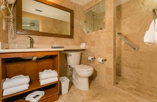 Turibana Resort | One Bedroom Suite @ Caribbean Pam Village Resort