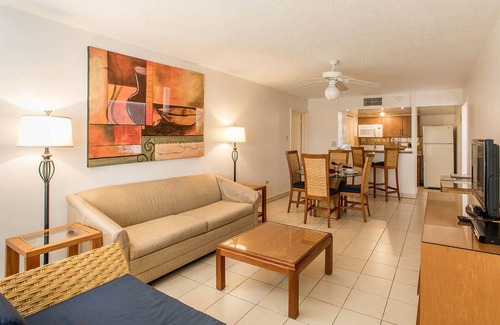 Palm Beach Apartment | One Bedroom Suite @ Caribbean Palm Village Resort