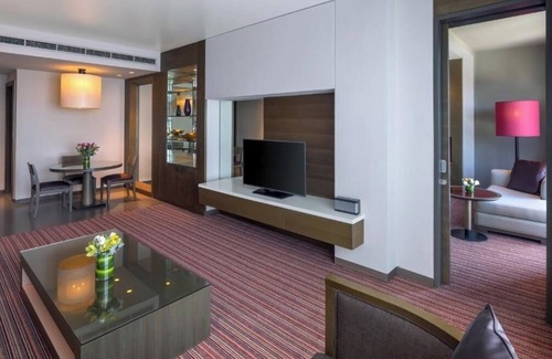 Abu Dhabi Apartment | One Bedroom Suite Near Khalifa Park