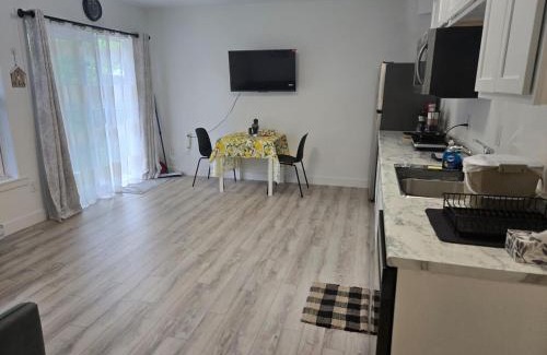 Halifax Apartment | One bedroom unit for corporate stays & travellers
