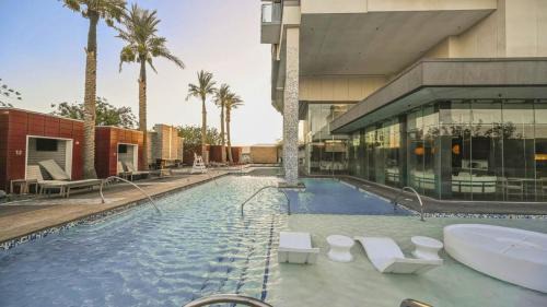 Las Vegas Hotel | One Bedroom with Living Room, Jet Tub & Baths Palms Place StripSuite