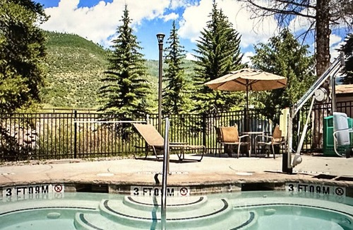 Vail Condo | One Bedroom with Loft, Sleeps 8 10/27/24-11/3/24