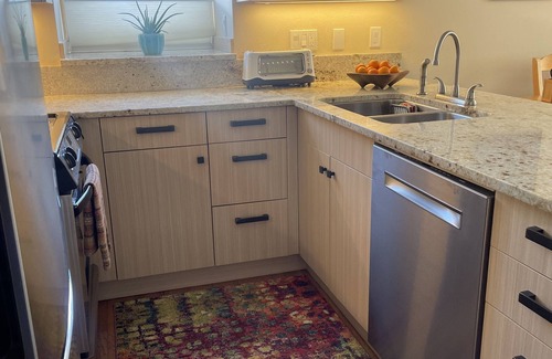 Telluride Condo | ONE block from the Gondola with sweeping views
