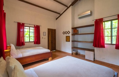 Las Uvas House | One Bungalow and a Kitchen