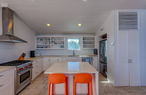 Hope Town House | One Fish Two Fish - Oceanfront Elegant Oasis Retreat on the Quiet North End