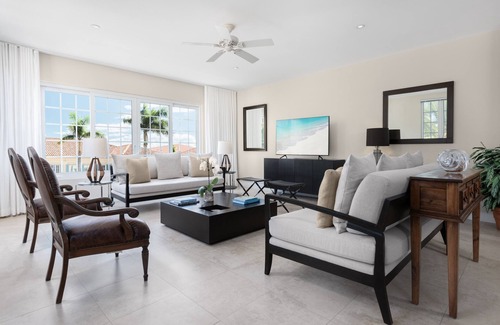 Grace Bay Condo | One Grace Bay Townhomes (205)