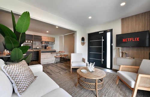 Calbas House | One Happy Getaway on One Happy Island! Stylish Stay Near Attractions & Beach