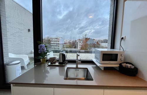 Klein-Antwerpen Apartment | One Lux Stay near Diamond District