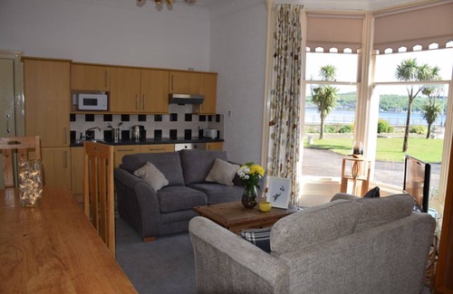 Rothesay Apartment | One Marine Place