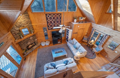 Lake Lure House | One Of A Kind Cabin Lake Home on the Lake. Near Asheville and Black Mtn!