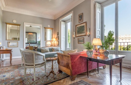 Palacio Apartment | One of a kind elegant property for 6 with views of the Royal Palace.