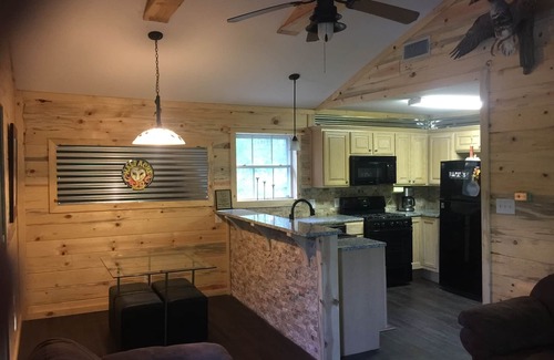 Jefferson House | One of a Kind-Get Away/Big Cypress Bayou Near Jefferson&Caddo