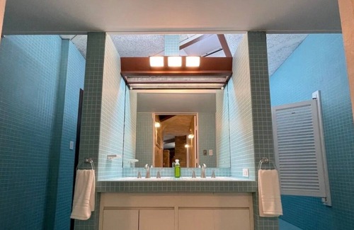 Pharr House | One-of-a-kind Mid-Century Modern Home. Family and Pet-Friendly.