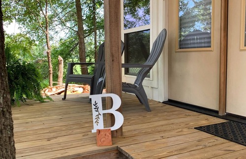 Ben Wheeler House | One of five modern bungalows -1st Monday Trade Days, Music Festivals, East Texas