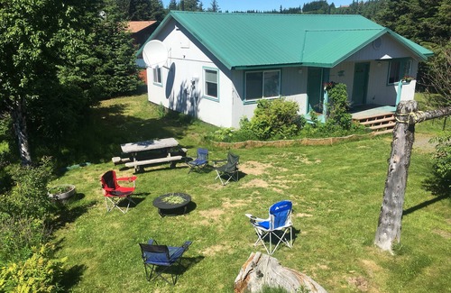 Homer Cabin | One of Homer's Best Views - Cabin #1 (family-friendly)