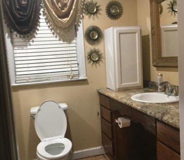 Montgomery Apartment | ONE OF THE BEST BARGAINS IN TOWN 50.00 A DAY