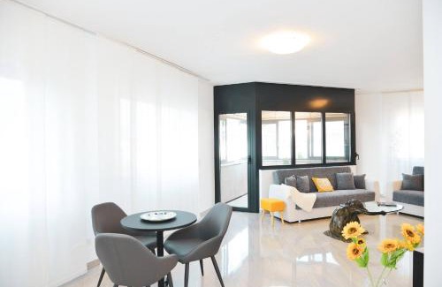 Lugano Apartment | One Only central City Penthouse