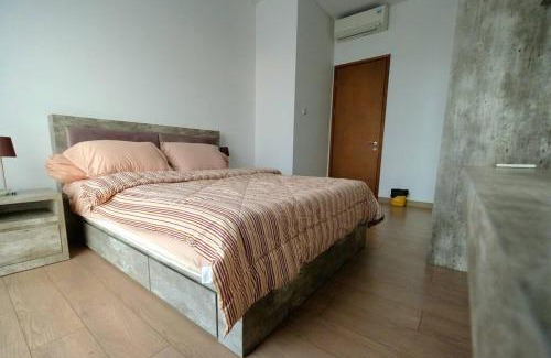 Kebayoran Lama Apartment | One Park Avenue 3BR 177m2