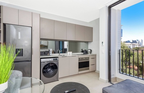 Greater Johannesburg Metropolitan Area Apartment | One Rosebank: Your Luxe Haven Bathed in City Glow