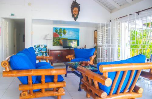 Silver Sands House | One Rythm-Beach Villa