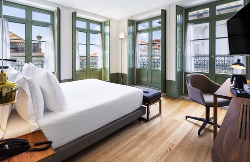 Centro / Baixa Hotel | One Shot Aliados Goldsmith
