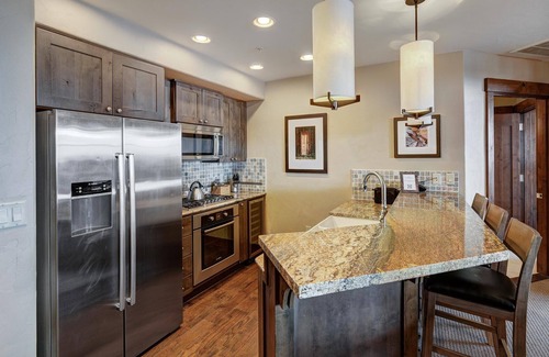 Peak 8 Condo | One Ski Hill Place - Ski In/Out. Breck's Top Luxury Resort! Peak 8