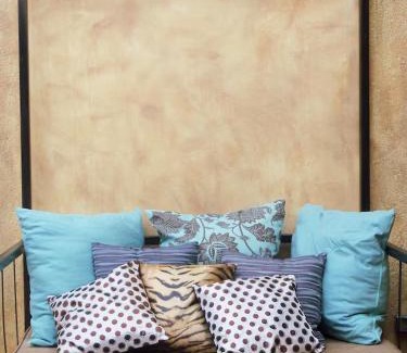 Barbican Apartment | One32 Guesthouse Bejeweled