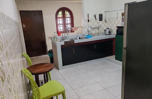 Shah Alam House | OneB Homestay Shah Alam, 9 pax, I-city near, Wifi