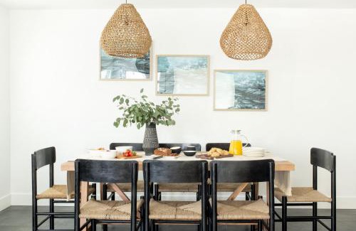 Santa Ana Heights House | ONeill Buyout by AvantStay Modern Beach Getaway Newly Renovated