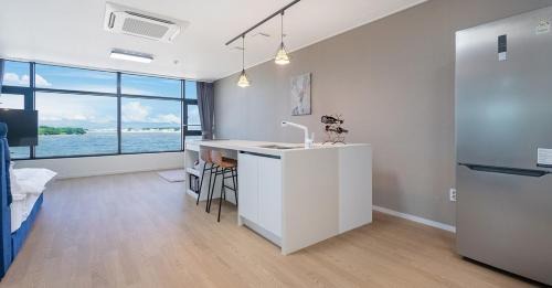Suwon House | Ongjin Guardians Pool Villa