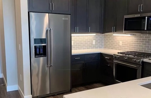 Castle Rock Condo | Only 2 years old, contemporary condo on the top floor of the Encore Building.