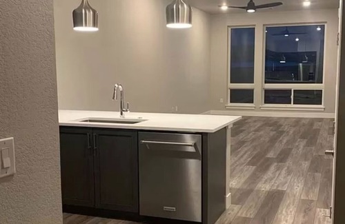 Castle Rock Condo | Only 2 years old, contemporary condo on the top floor of the Encore Building.