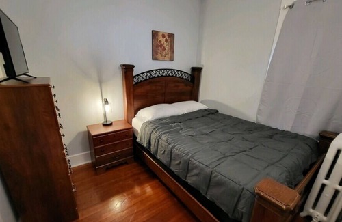 Albany House | ONLY 5 min to Albany Med!
