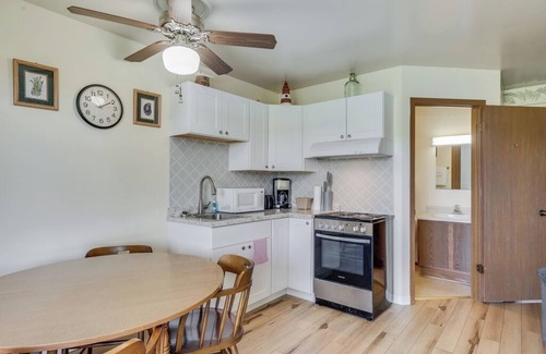 Chincoteague Condo | Only 5 min to Assateague National Seashore!