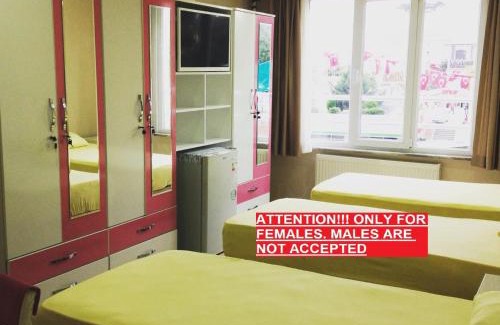 Bakırkoy Hotel | !ONLY FEMALES! Bakirkoy Ladies Dormitory