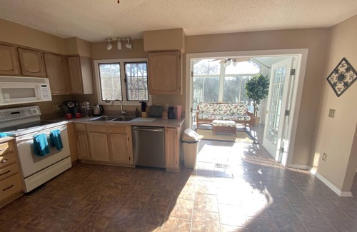 McGaheysville House | Only Private POOL in Massanutten! Large Comfy Home. Your fun starts HERE.