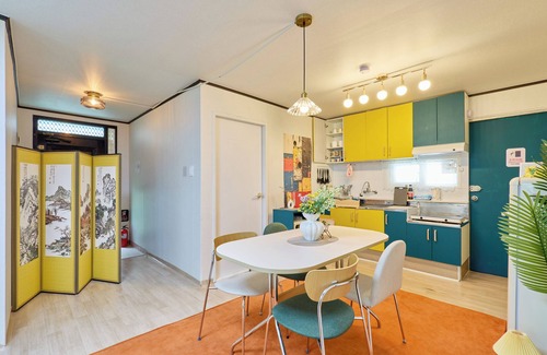 Paldal-gu House | Only Suwon l Beautiful and cozy stay l Family-sized l 10mins walk Subway l