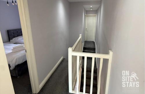 Welling House | OnSiteStays - 4 bedroom house with 2 bathrooms