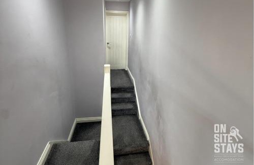 Welling House | OnSiteStays - 4 bedroom house with 2 bathrooms