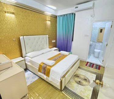 Male House | Ontrack Travel