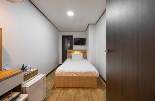 Jongno House | ONU STAY - Ikseon