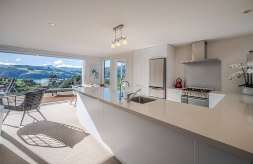 Akaroa House | Onuku Oasis - Akaroa Holiday Home
