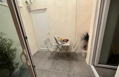 Gare Apartment | Onyx d'Opale