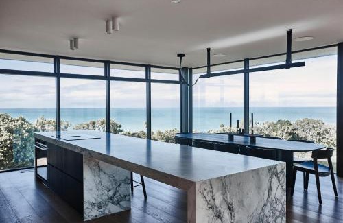 Okitu House | ONYX HOUSE - Wainui Beach