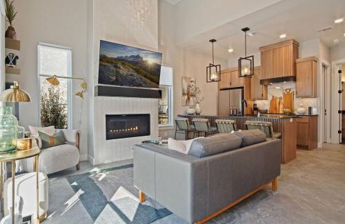 Edmond House | Onyxthelark Designer Edmond Oasis