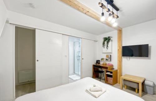 Thabor - Saint-Helier Apartment | Opale - Centre Historique - Proche gare - Calme