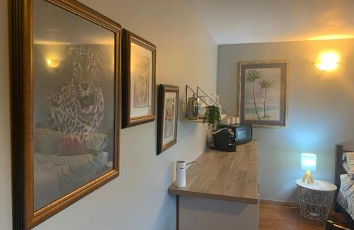 Henderson House | Opanuku Out West